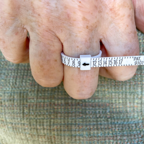 How to measure your ring size at home