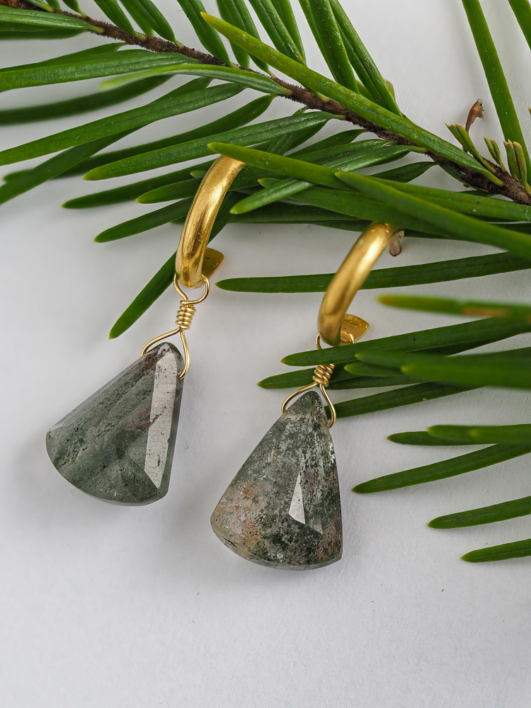 Moss Aquamarine Dark Earring Drops