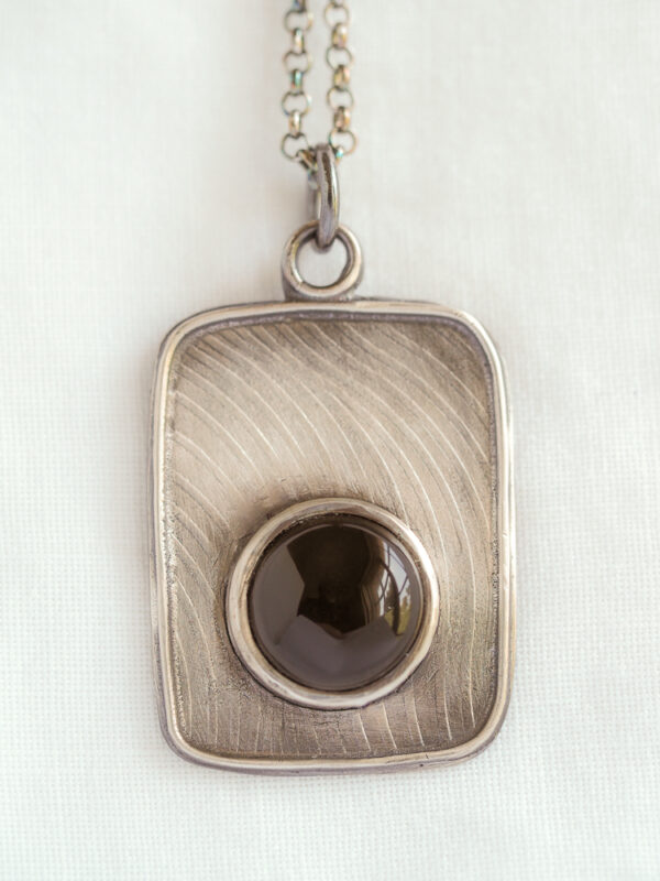 rectangle pendant with black onyx gemstone