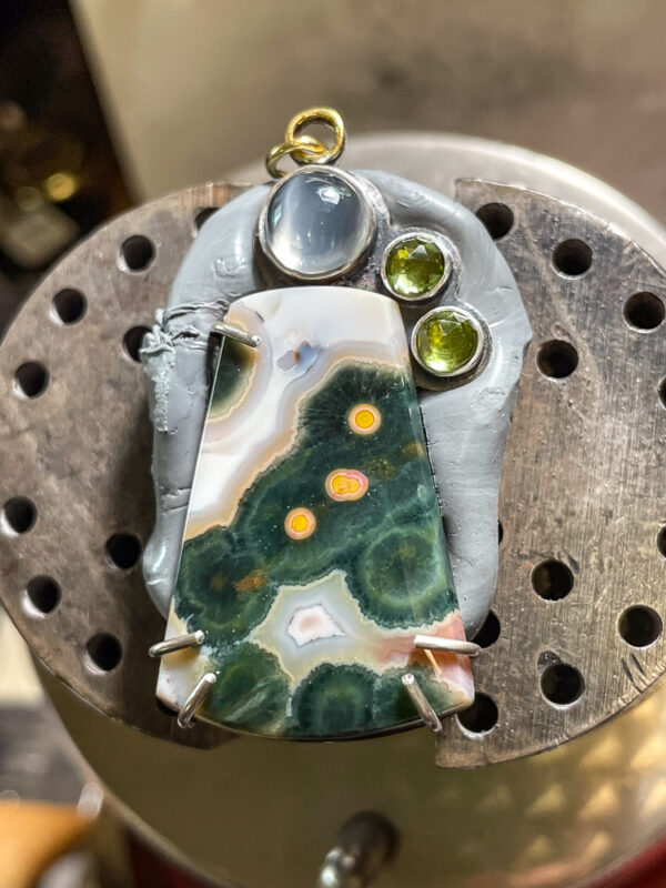 Handmade gemstone necklace setting stones