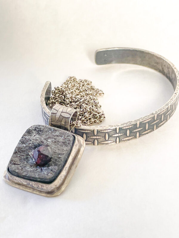 Hidden Heart I Raw Gemstone Garnet-in-Schist Talisman